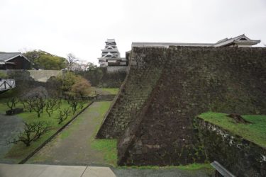 熊本城④　特別見学通路から鳥の目線で眺める天守　～島原・天草の城めぐり(23)