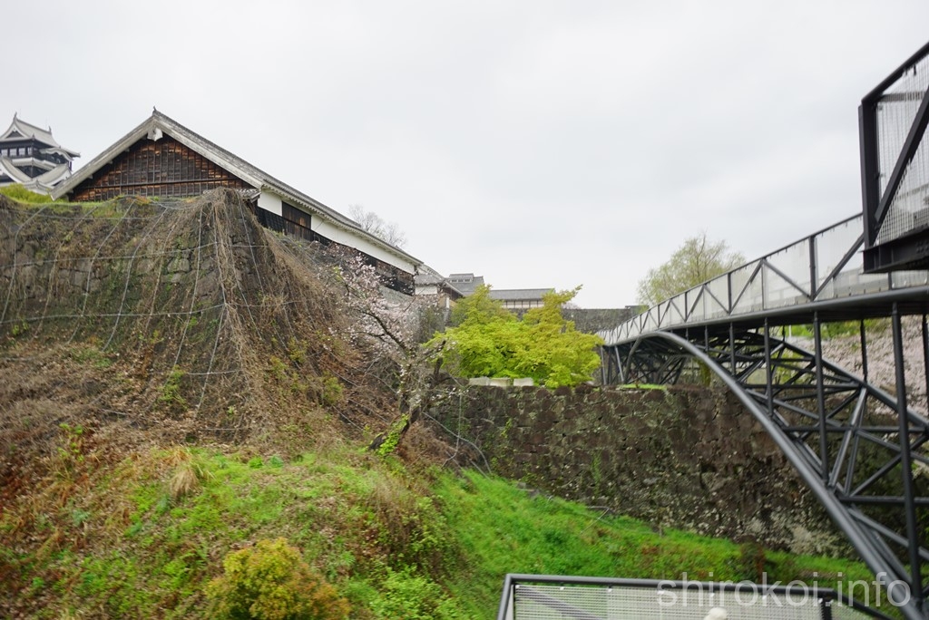熊本城　数寄屋丸御二階櫓と天守