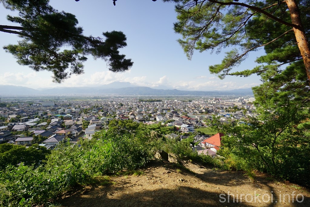 須田城　"あずまや"からの眺め