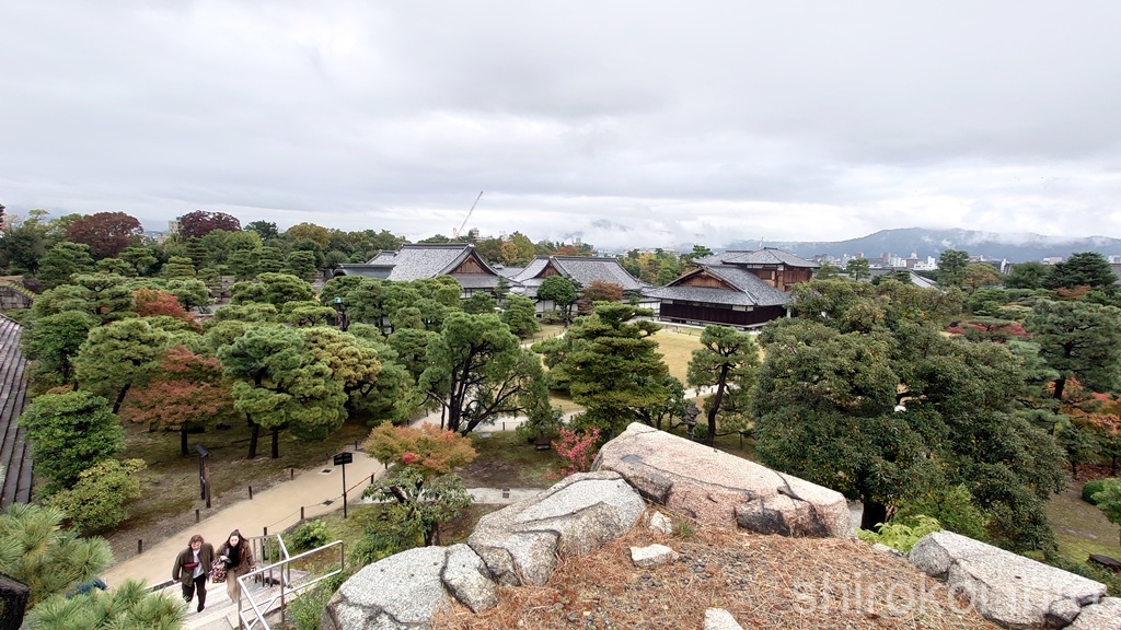 二条城　天守台から眺める本丸御殿
