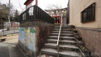 商売繁盛! 小さな雪国神社 有馬温泉